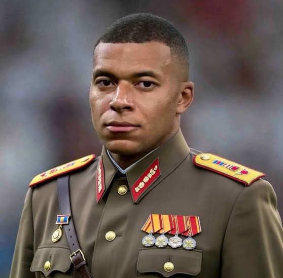 Mbappé General Militar